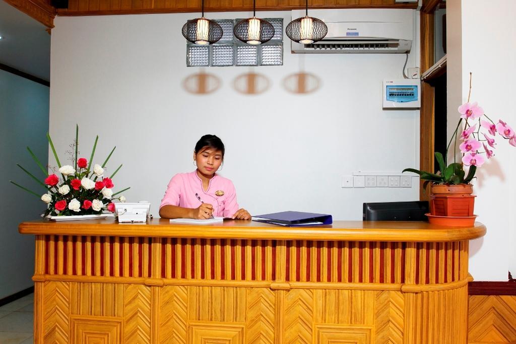 Inle Lotus Hotel Nyaung Shwe Exterior foto