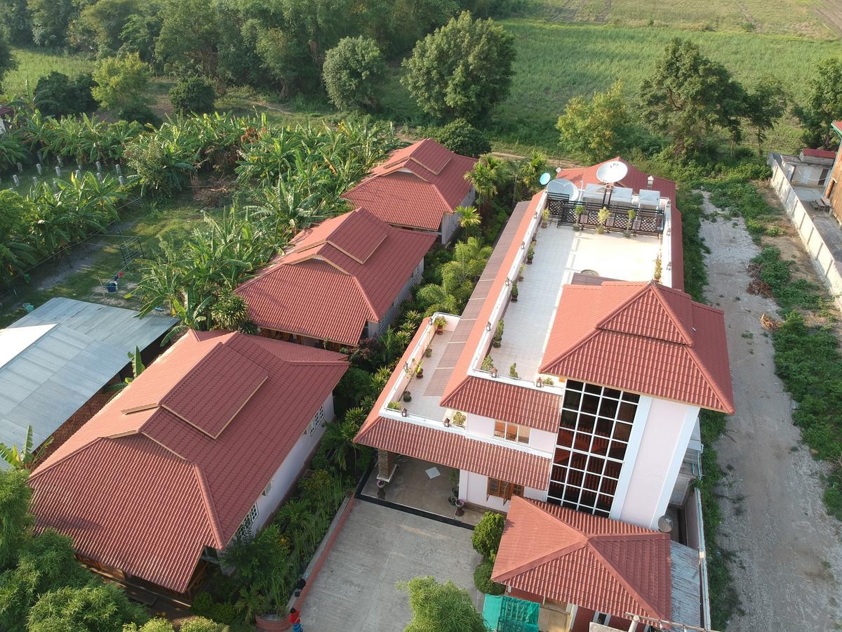 Inle Lotus Hotel Nyaung Shwe Exterior foto