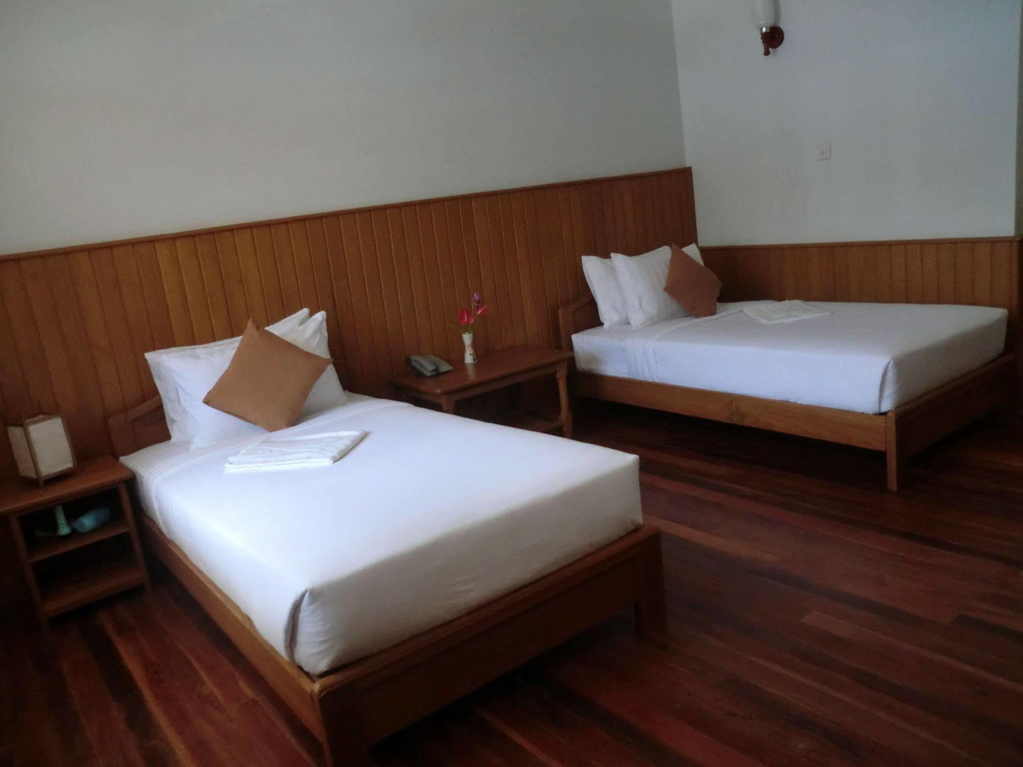 Inle Lotus Hotel Nyaung Shwe Exterior foto